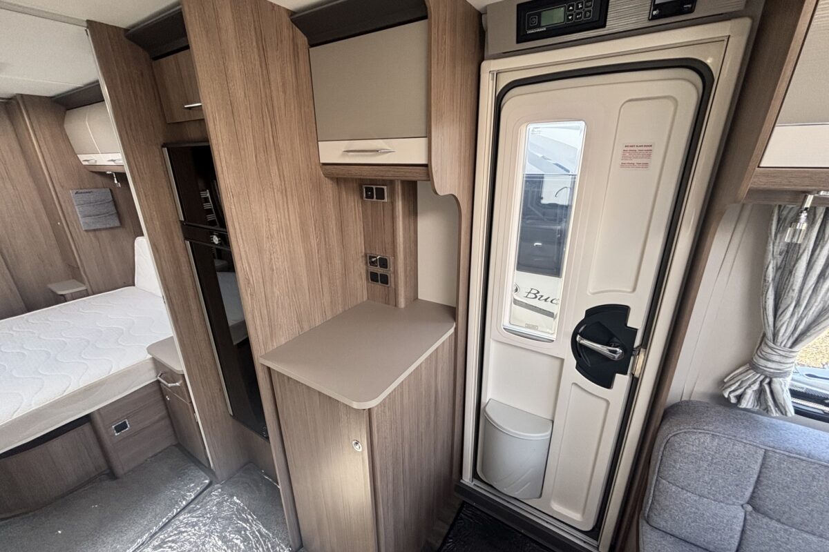 Coachman Laser Xcel 875 2020