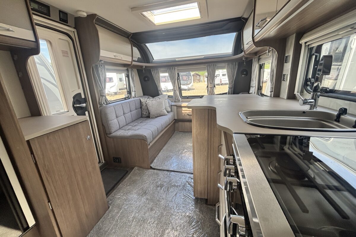 Coachman Laser Xcel 875 2020