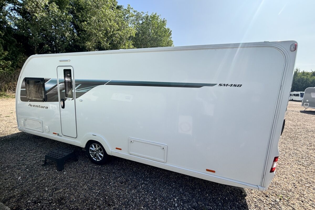 Swift Aventura SM4SB 2022