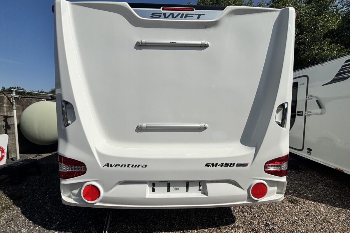 Swift Aventura SM4SB 2022