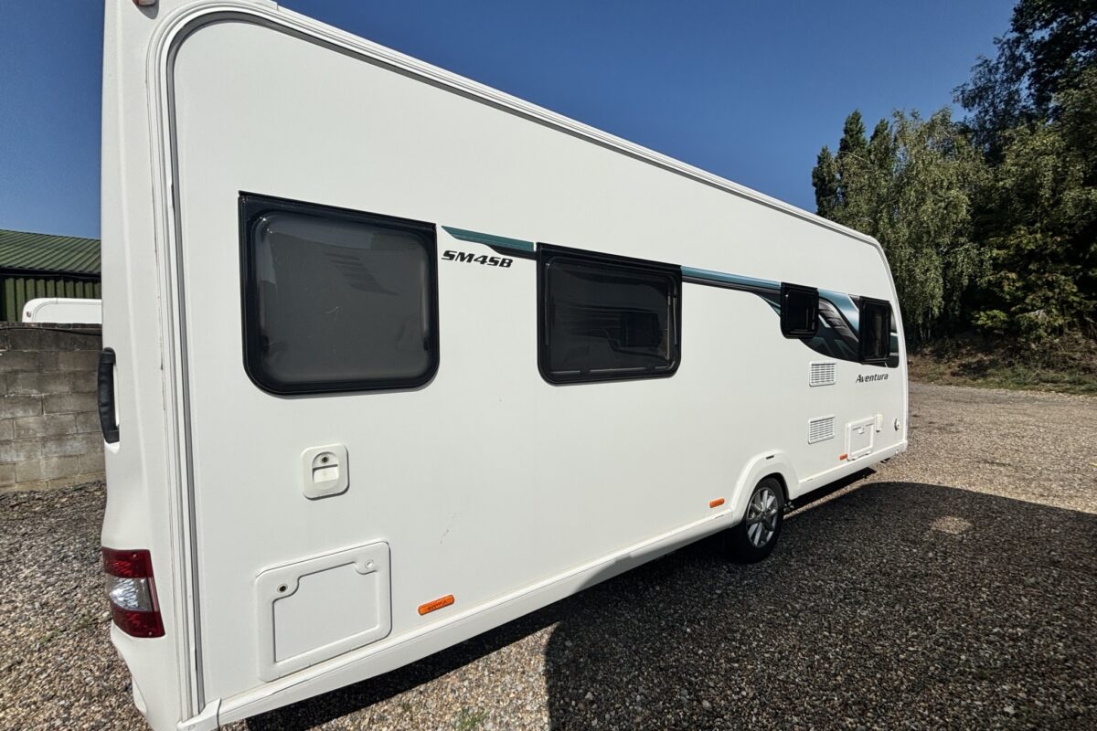 Swift Aventura SM4SB 2022