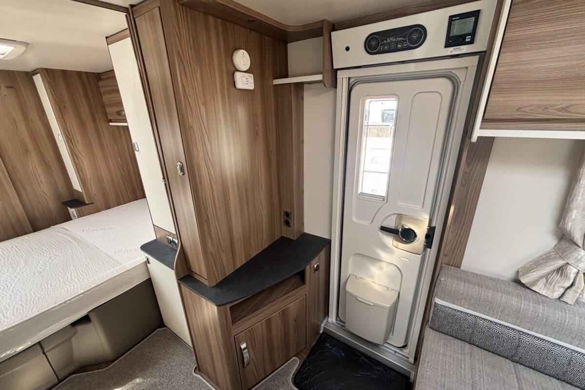Swift Aventura SM4SB 2022