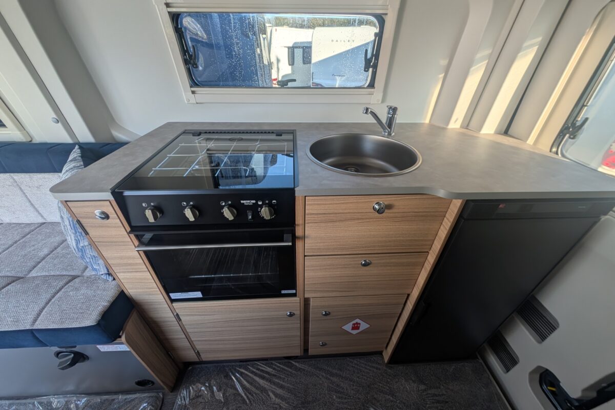 Bailey Endeavour B64 New