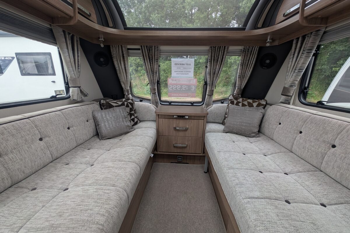 Coachman Laser 650 201