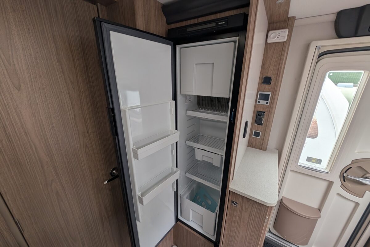 Coachman Laser 650 201
