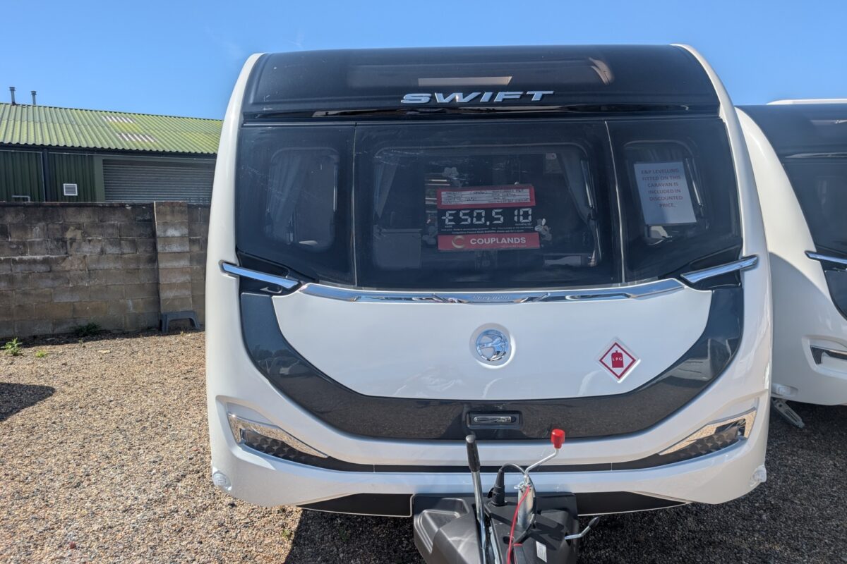 SWIFT ELEGANCE GRANDE 845 2025