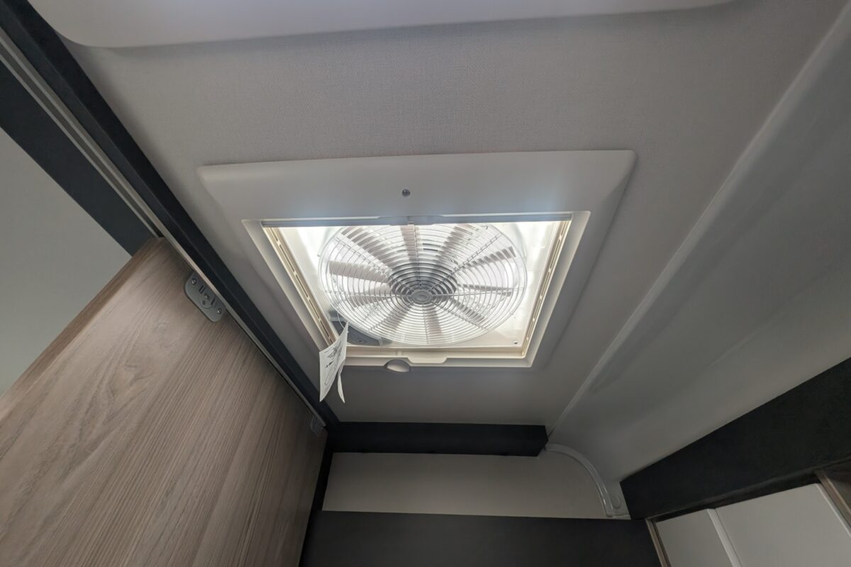SWIFT ELEGANCE GRANDE 845 2025
