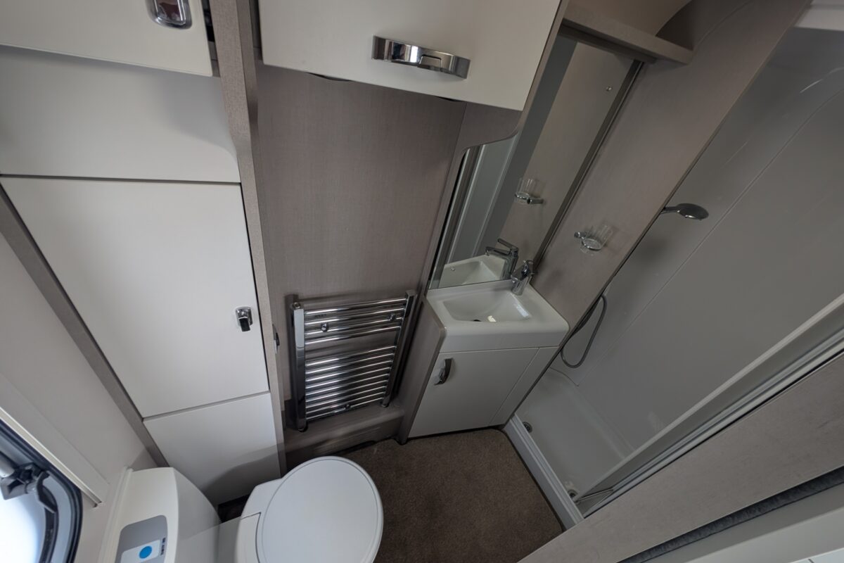 Sterling continental 580